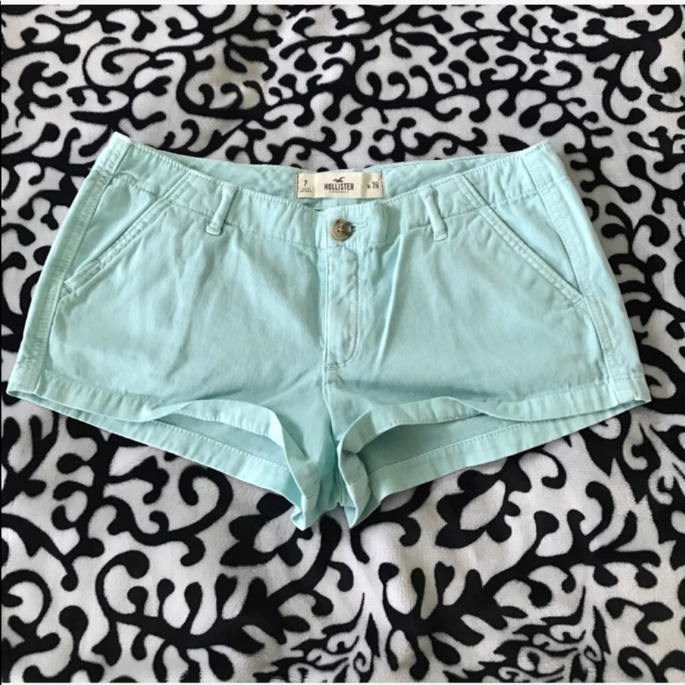 Size 7 mint Hollister shorts